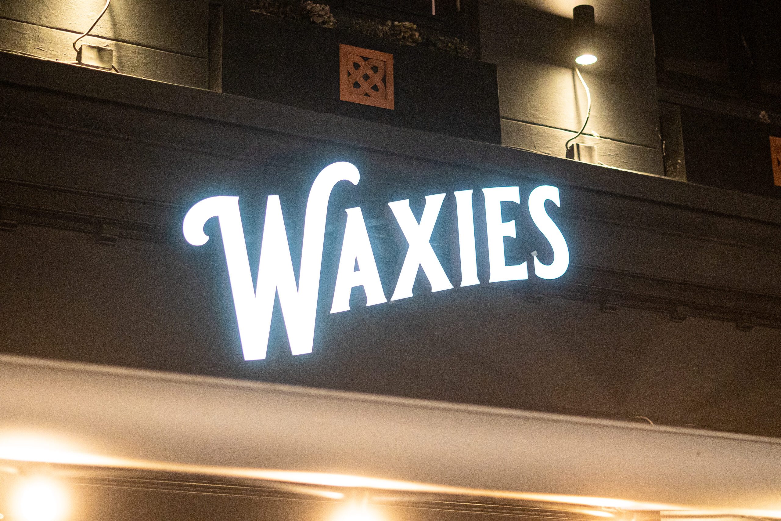 Friday bar at Waxies
